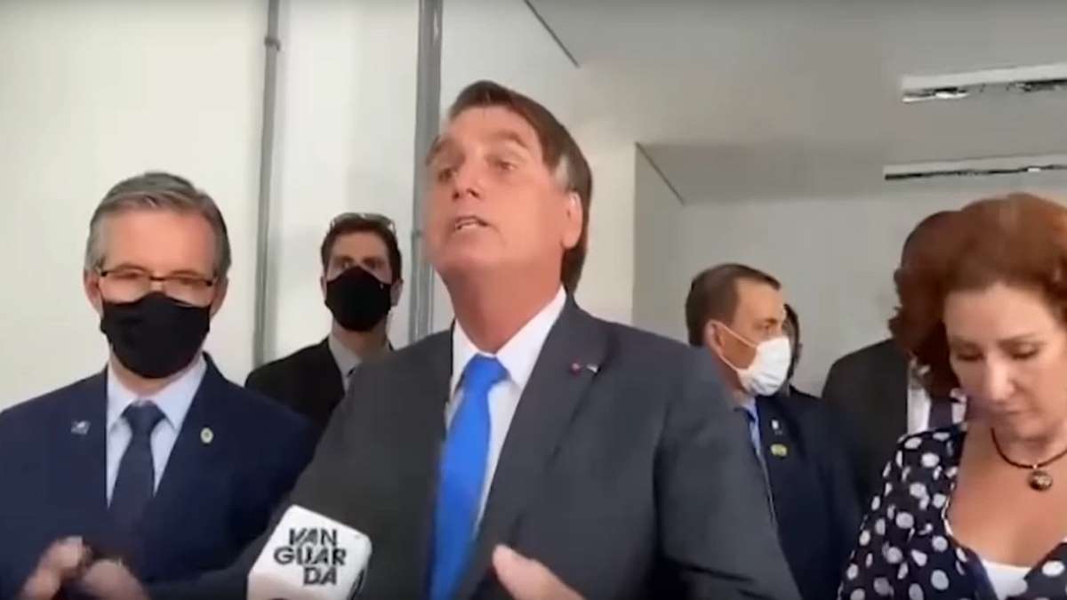 Bolsonaro Se Irrita Com A Globo E Diz Fazem Jornalismo Canalha