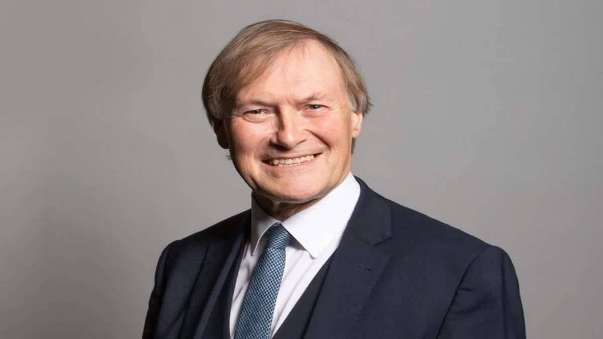 David Amess Foi Assassinado Nesta Sexta Feira