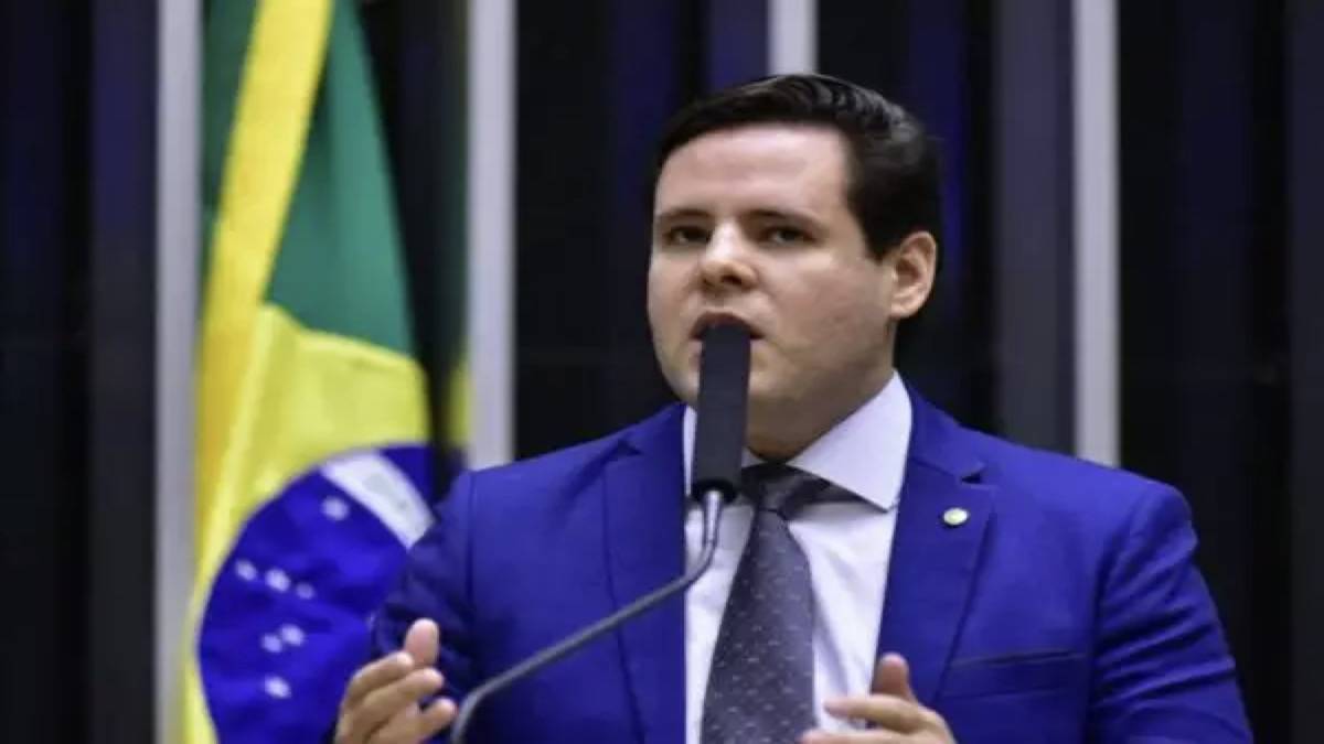 Deputado Rodrigo Valadares