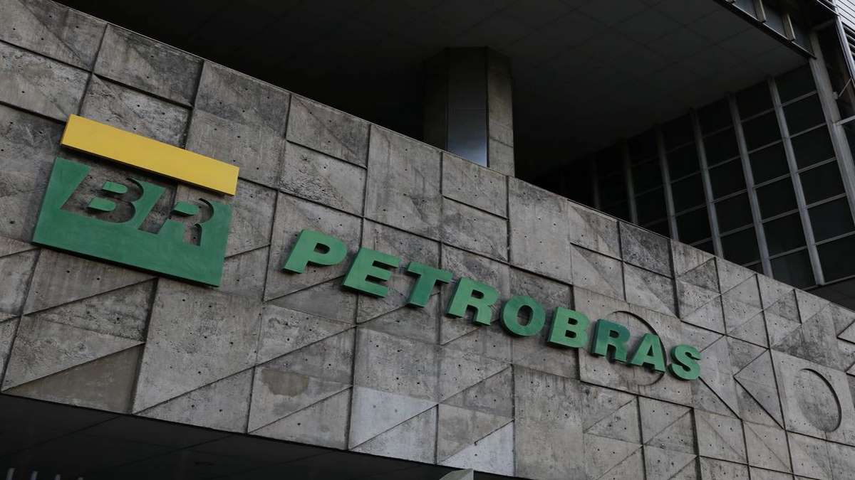 Edifício Sede Da Petrobras, No Centro Do Rio