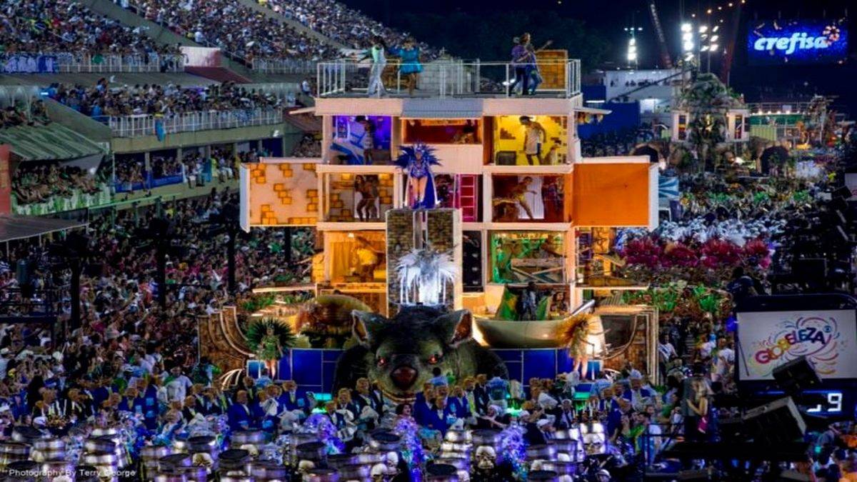 Em 2018, A Beija Flor Se Sagrou Campeão Do Carnaval Do Rio De Janeiro