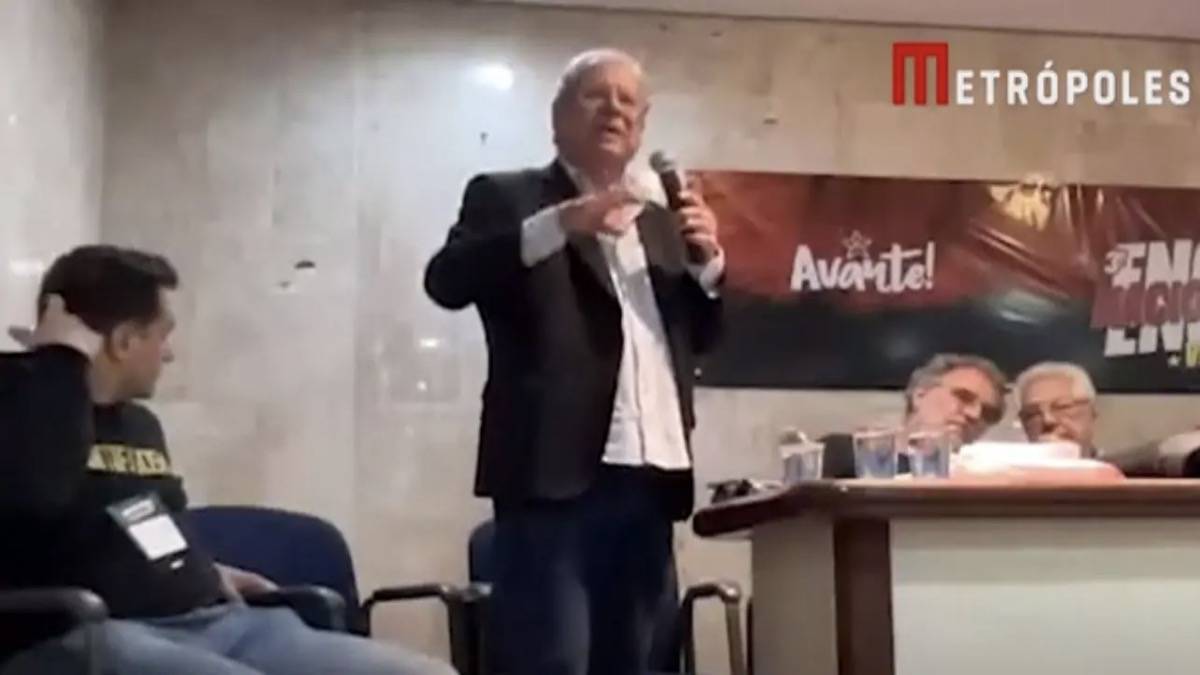 Ex Ministro José Dirceu Durante Discurso Em Evento Do PT Em São Paulo, Na Sexta Feira, 24 De Novembro