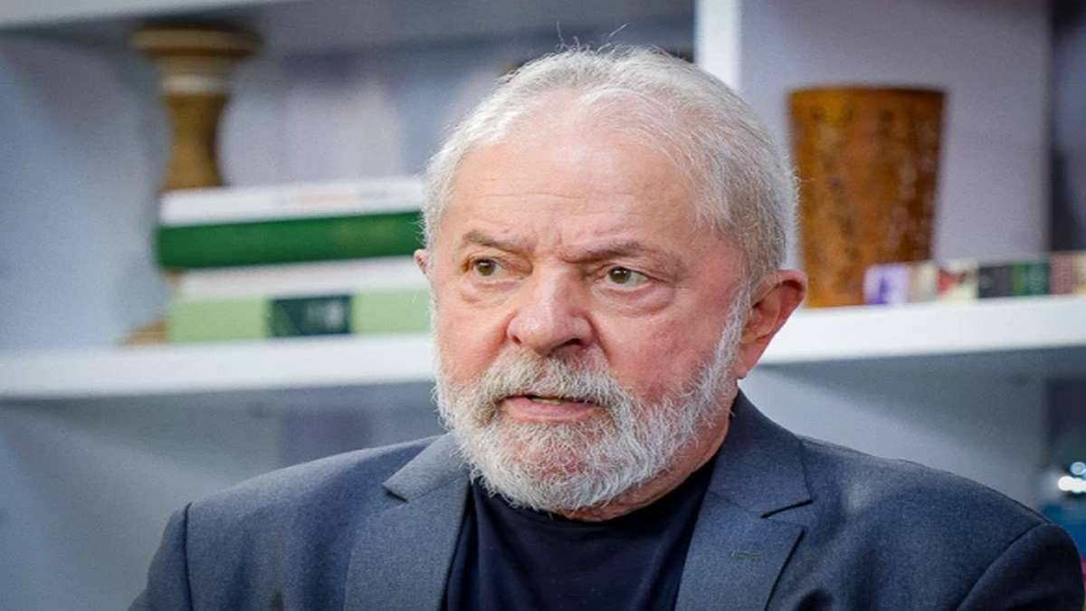 Lula Ataca Militares