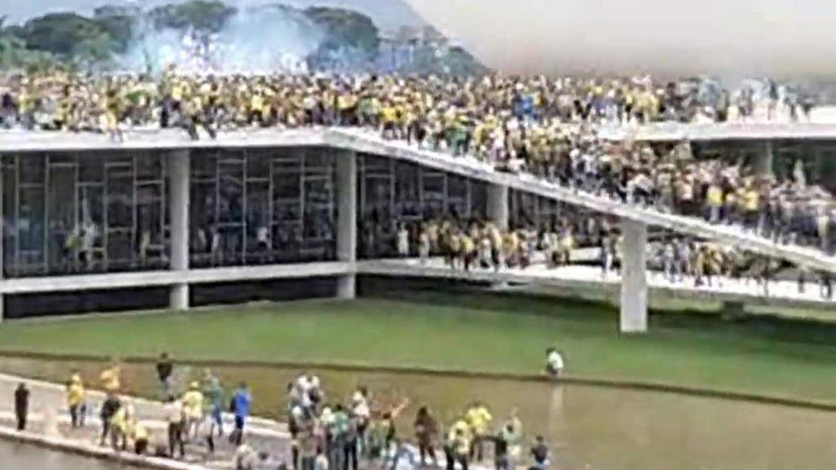 Manifestantes No Congresso