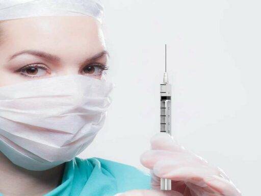 Mulheres Jovens Se Negam A Tomar Vacina Por Causa Do Botox