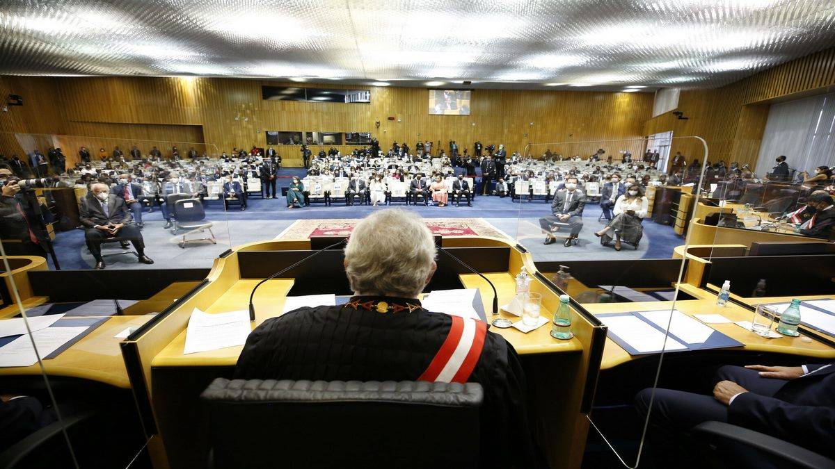 TST Vai Adquirir Novas Cadeiras Para Seus Ministros Foto TST Bárbara Cabral Fellipe Sampaio Dimmy Falcão Douglas Rodrigues