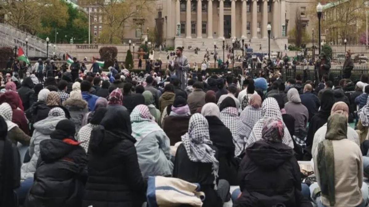 Universitários Em Acampamento Contra Israel Na Universidade De Columbia